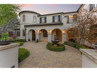 15 Foxtail Cir, Englewood, CO 80113