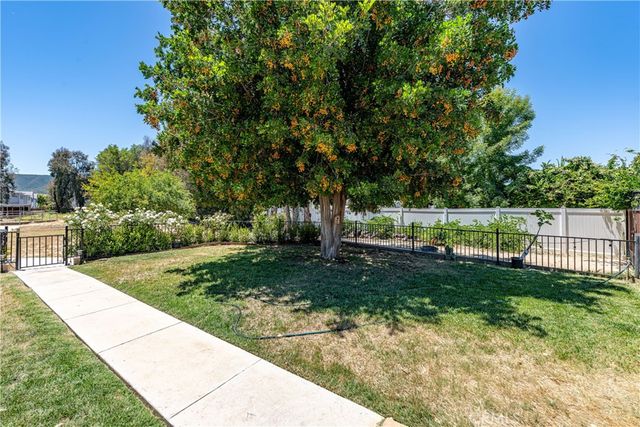 24425 Epson Court, Murrieta, CA 92562
