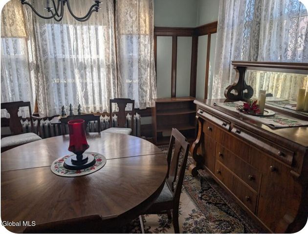 7 Fifth Avenue, Gloversville, NY 12078