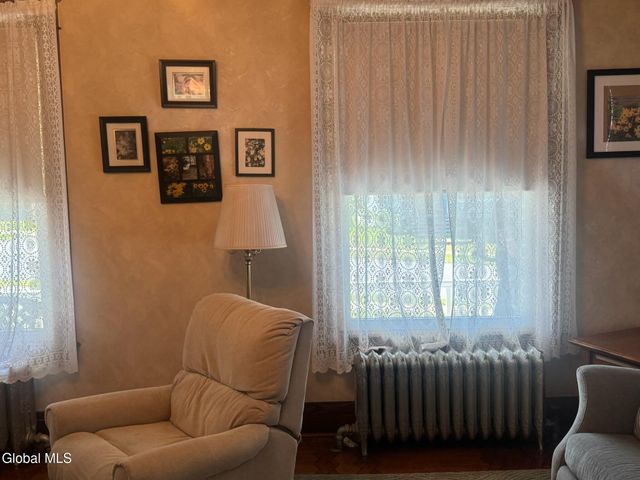 7 Fifth Avenue, Gloversville, NY 12078