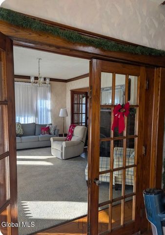 7 Fifth Avenue, Gloversville, NY 12078