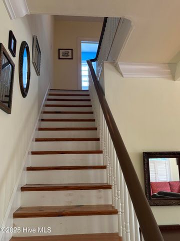 215 W Queen Street, Edenton, NC 27932