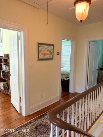 215 W Queen Street, Edenton, NC 27932