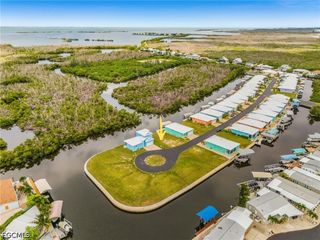3005 Trawler LN, St James City, FL 33956
