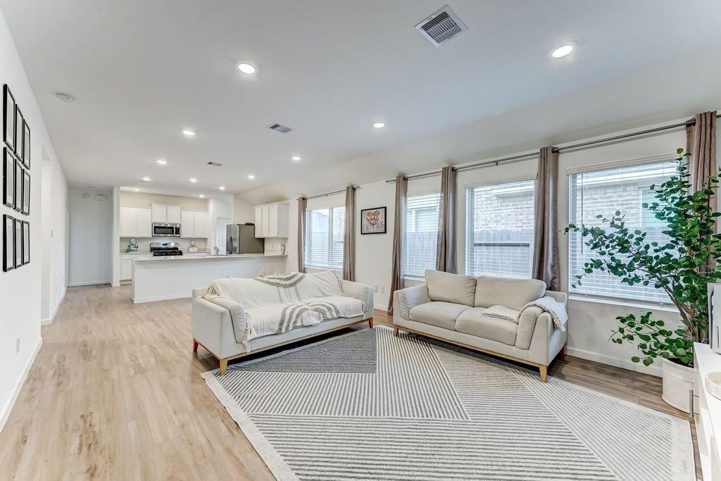20897 Cropani Shadow Drive, New Caney, TX 77357