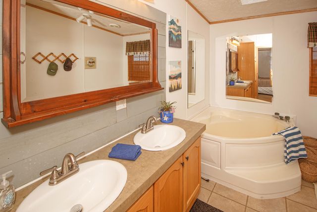 6738 Vt Route 100, Wardsboro, VT 05360