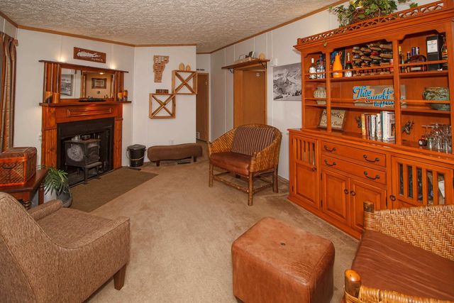 6738 Vt Route 100, Wardsboro, VT 05360