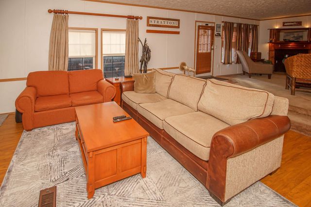 6738 Vt Route 100, Wardsboro, VT 05360