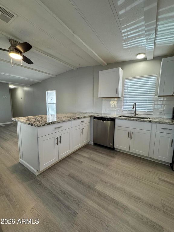9427 E University Drive 18, Mesa, AZ 85207 — photo 2