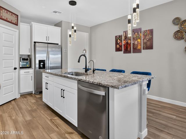 11498 W DEANNE Drive, Youngtown, AZ 85363