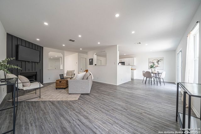 227 Mallow Grove, San Antonio, TX 78253