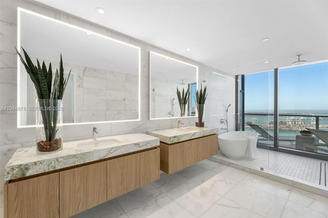 501 W Ave 4102 4102, Miami Beach, FL 33139