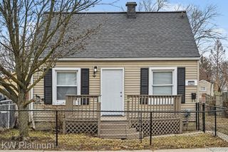 7527 Toepfer Road, Warren, MI 48091