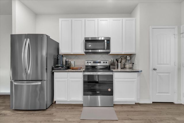 5645 Willamette Drive, Fort Worth, TX 76119