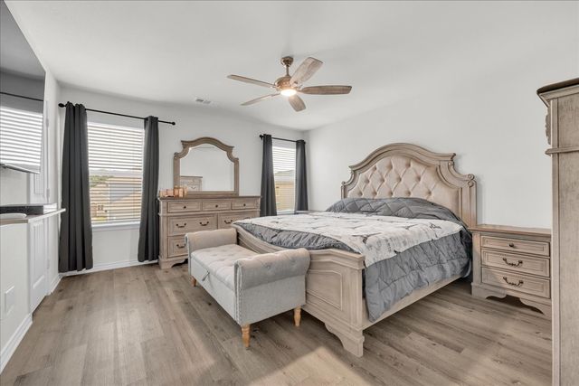 5645 Willamette Drive, Fort Worth, TX 76119
