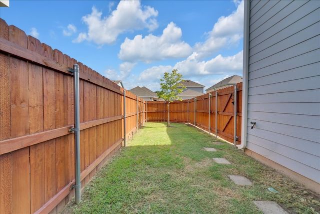 5645 Willamette Drive, Fort Worth, TX 76119