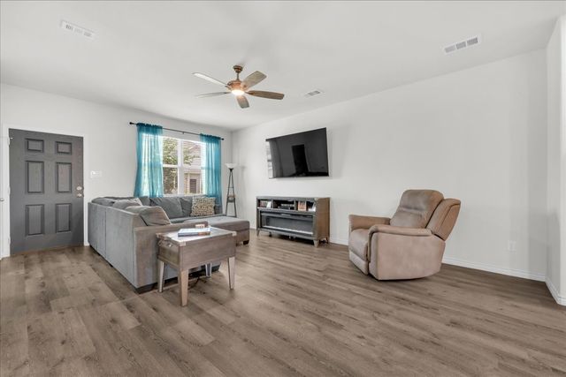 5645 Willamette Drive, Fort Worth, TX 76119