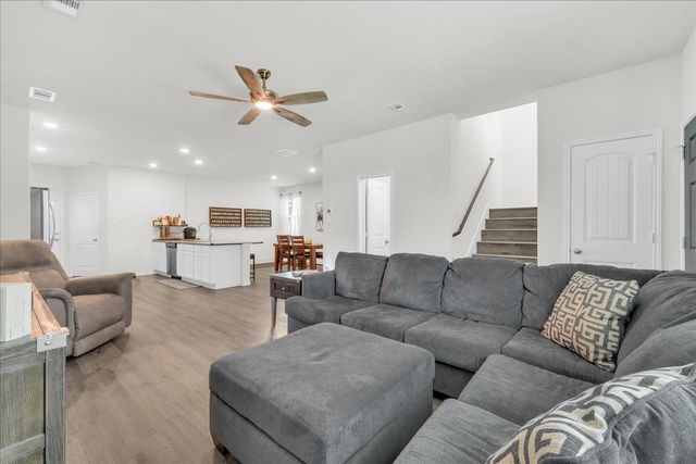 5645 Willamette Drive, Fort Worth, TX 76119