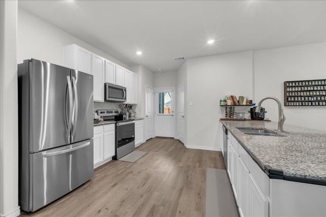 5645 Willamette Drive, Fort Worth, TX 76119