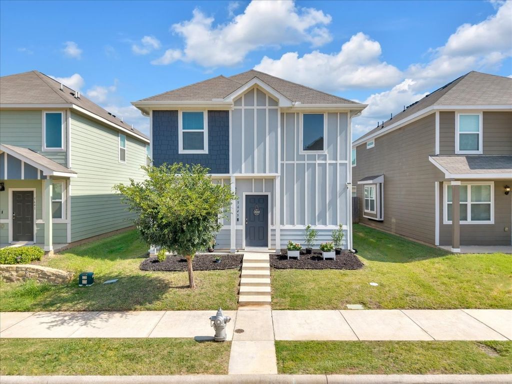 5645 Willamette Drive, Fort Worth, TX 76119