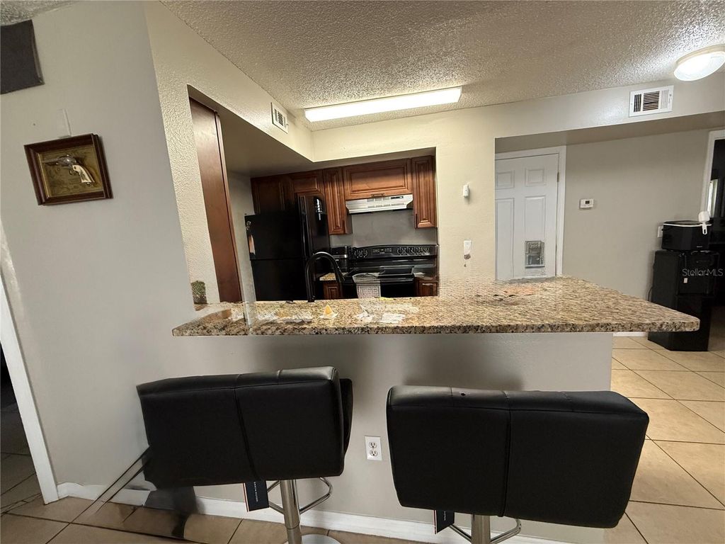 Image 8 of property listing at 401 FOUNTAINHEAD CIRCLE 152, Kissimmee, FL 34741