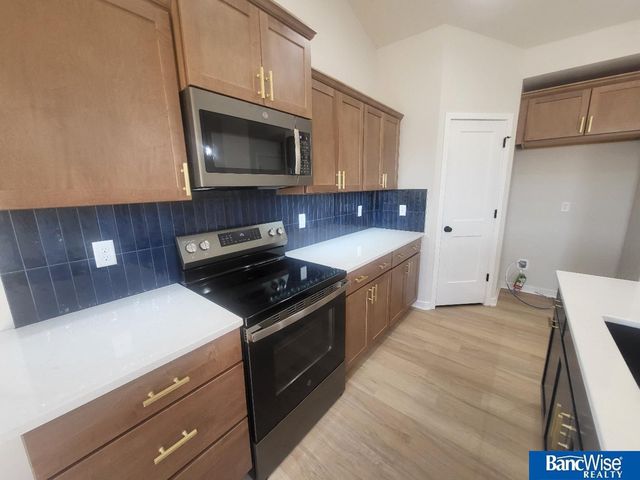 15015 Werner Street, Waverly, NE 68462