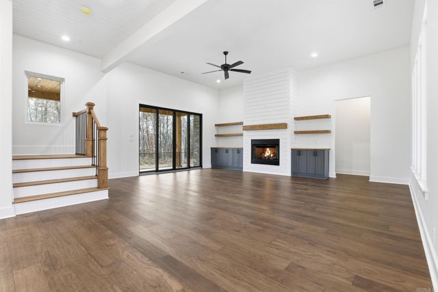 3076 Avilla Manor, Alexander, AR 72002