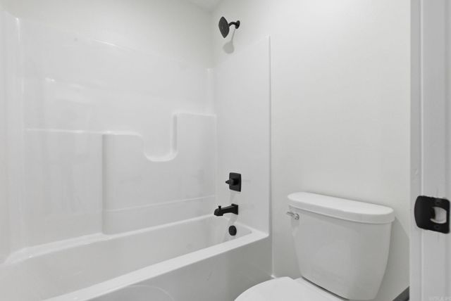 3076 Avilla Manor, Alexander, AR 72002