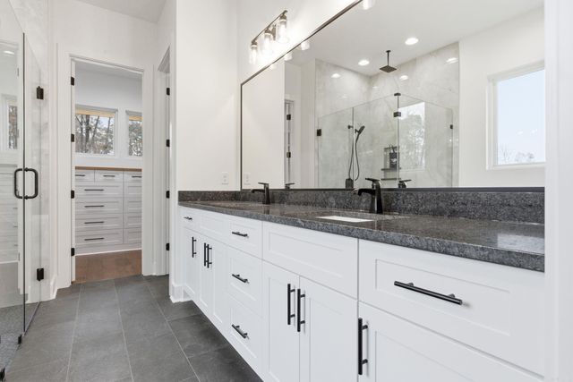 3076 Avilla Manor, Alexander, AR 72002