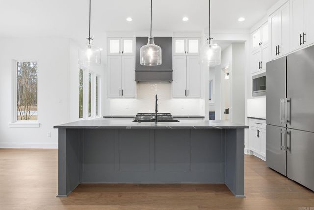 3076 Avilla Manor, Alexander, AR 72002