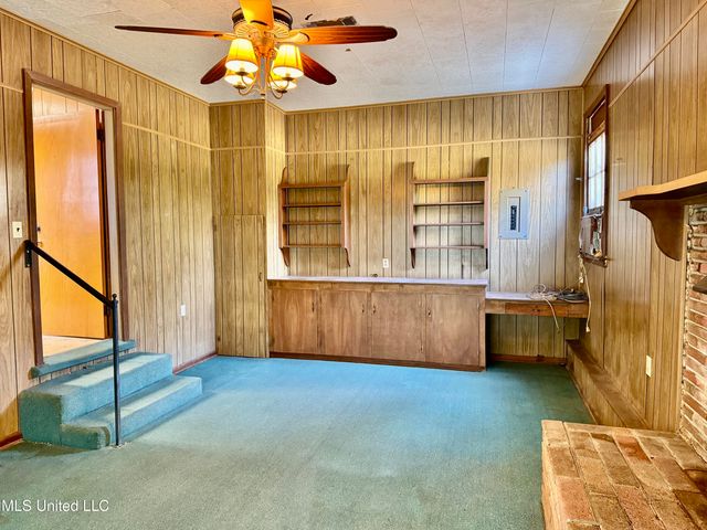 12 Fatherland Road, Natchez, MS 39120