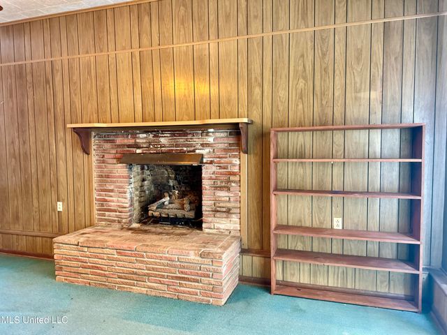 12 Fatherland Road, Natchez, MS 39120