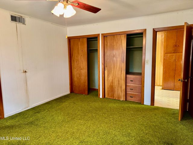 12 Fatherland Road, Natchez, MS 39120