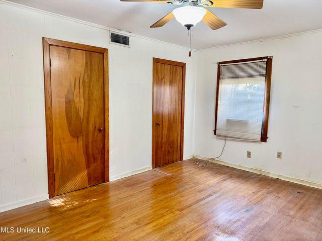 12 Fatherland Road, Natchez, MS 39120