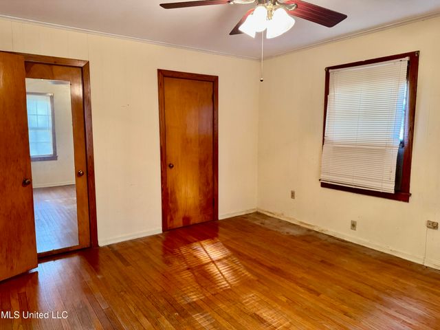 12 Fatherland Road, Natchez, MS 39120