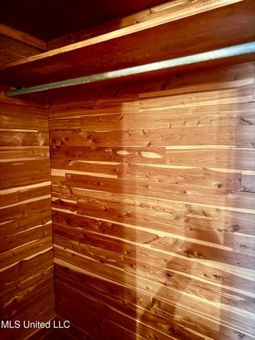 12 Fatherland Road, Natchez, MS 39120