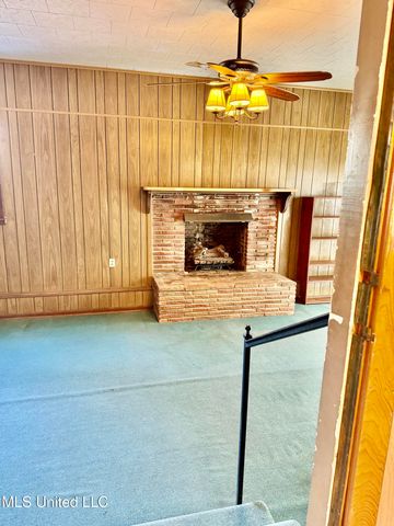 12 Fatherland Road, Natchez, MS 39120