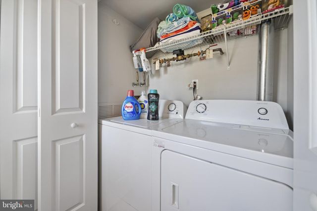 333 ERICSON CT, Mount Laurel, NJ 08054