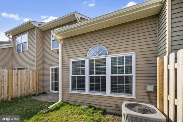 333 ERICSON CT, Mount Laurel, NJ 08054