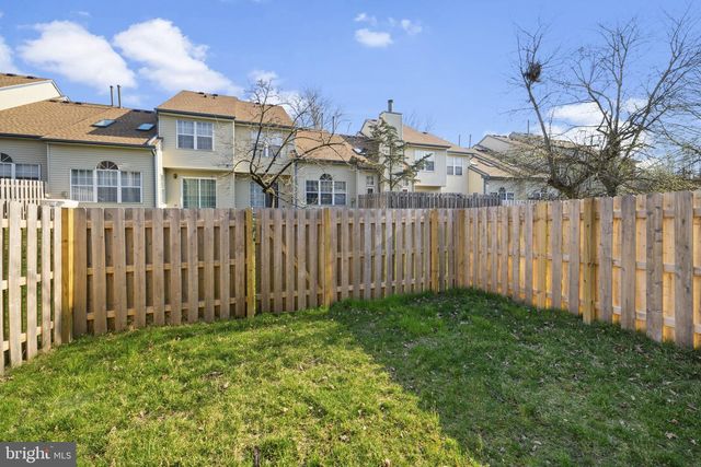 333 ERICSON CT, Mount Laurel, NJ 08054