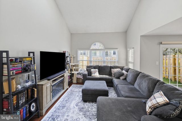 333 ERICSON CT, Mount Laurel, NJ 08054