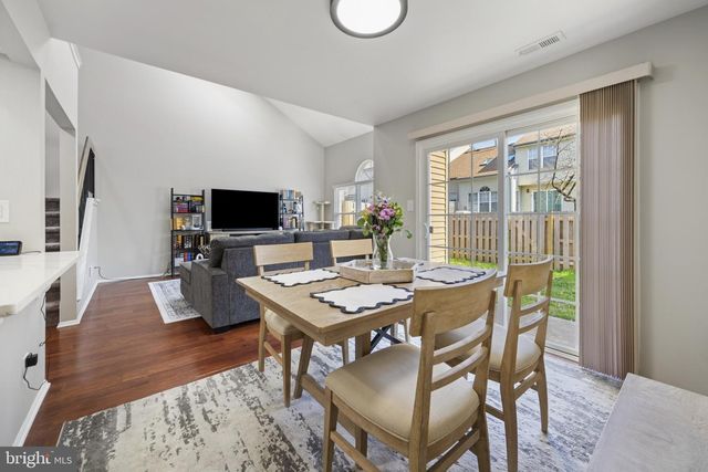 333 ERICSON CT, Mount Laurel, NJ 08054