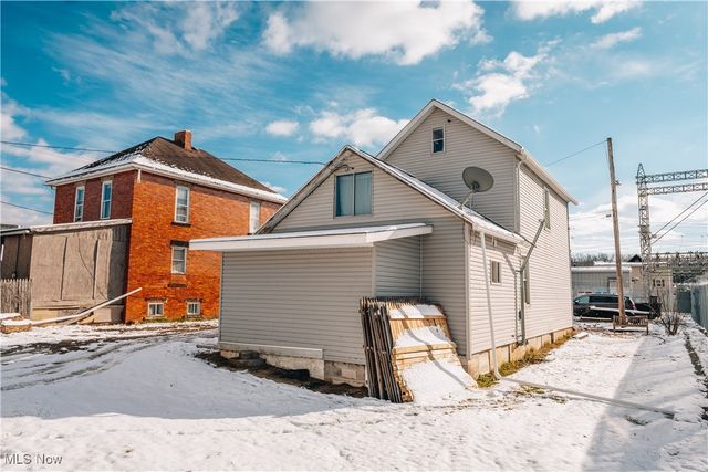 11 Sherman Street, Dennison, OH 44621