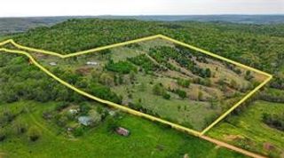 1085 County Road 723, Huntsville, AR 72740