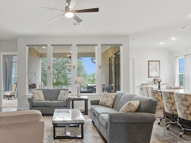 475 Orchard Way, New Braunfels, TX 78132