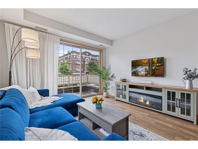 3310 Nicollet Avenue 102, Minneapolis, MN 55408