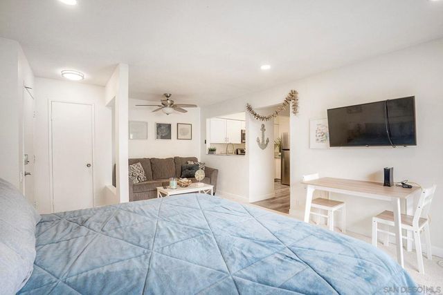 1337 Caminito Gabaldon H, San Diego, CA 92108