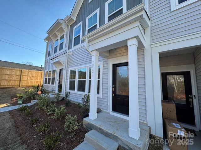 7013 Alpharetta Street 22, Charlotte, NC 28216
