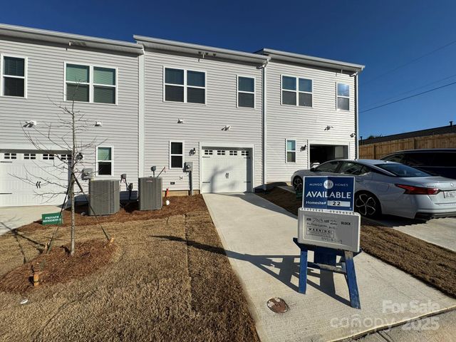 7013 Alpharetta Street 22, Charlotte, NC 28216