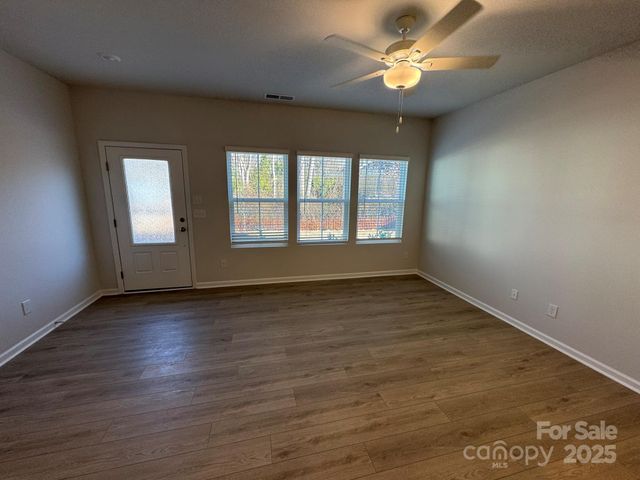 7013 Alpharetta Street 22, Charlotte, NC 28216